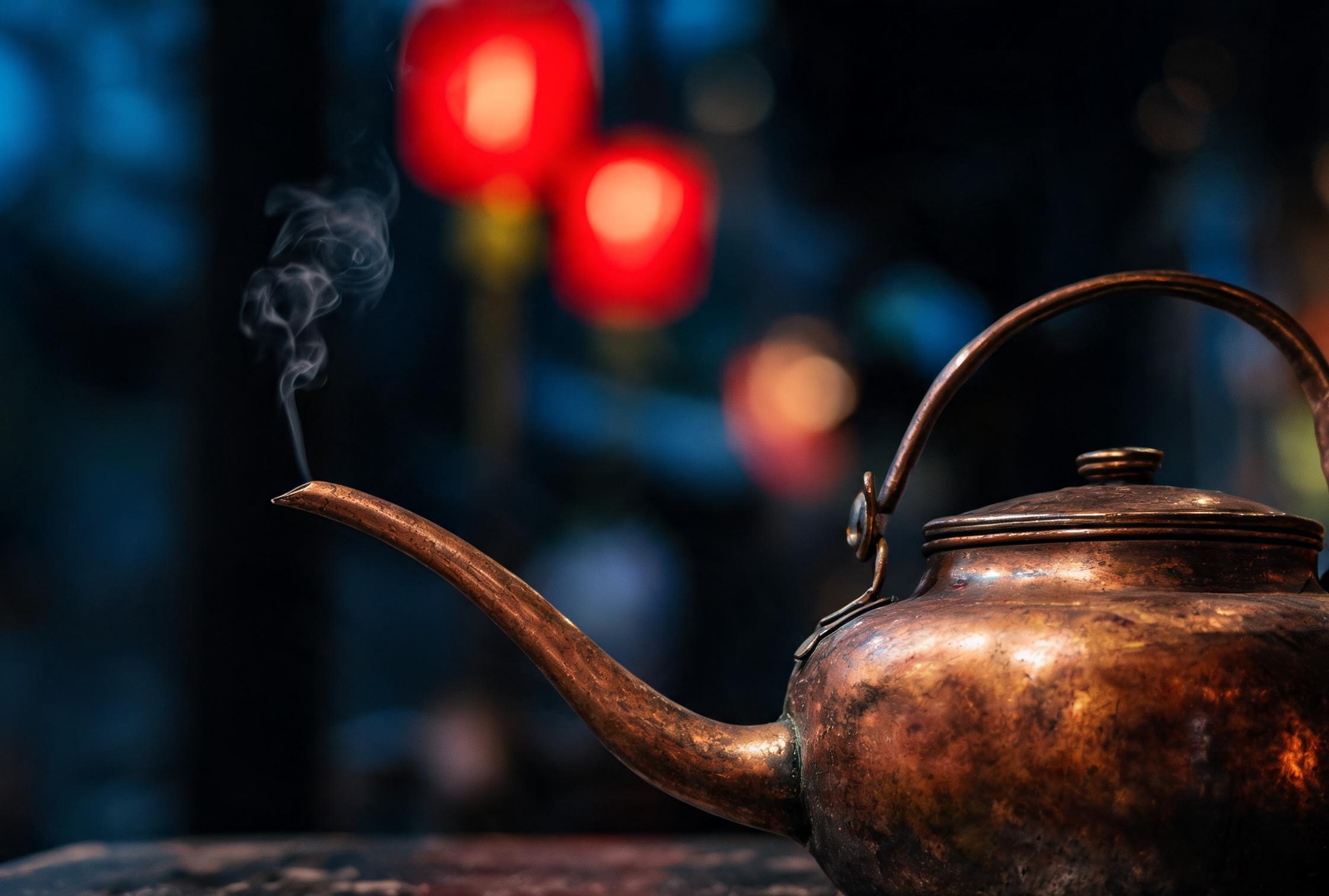 茶博士的铜壶谱：一把壶的三十年专题配图